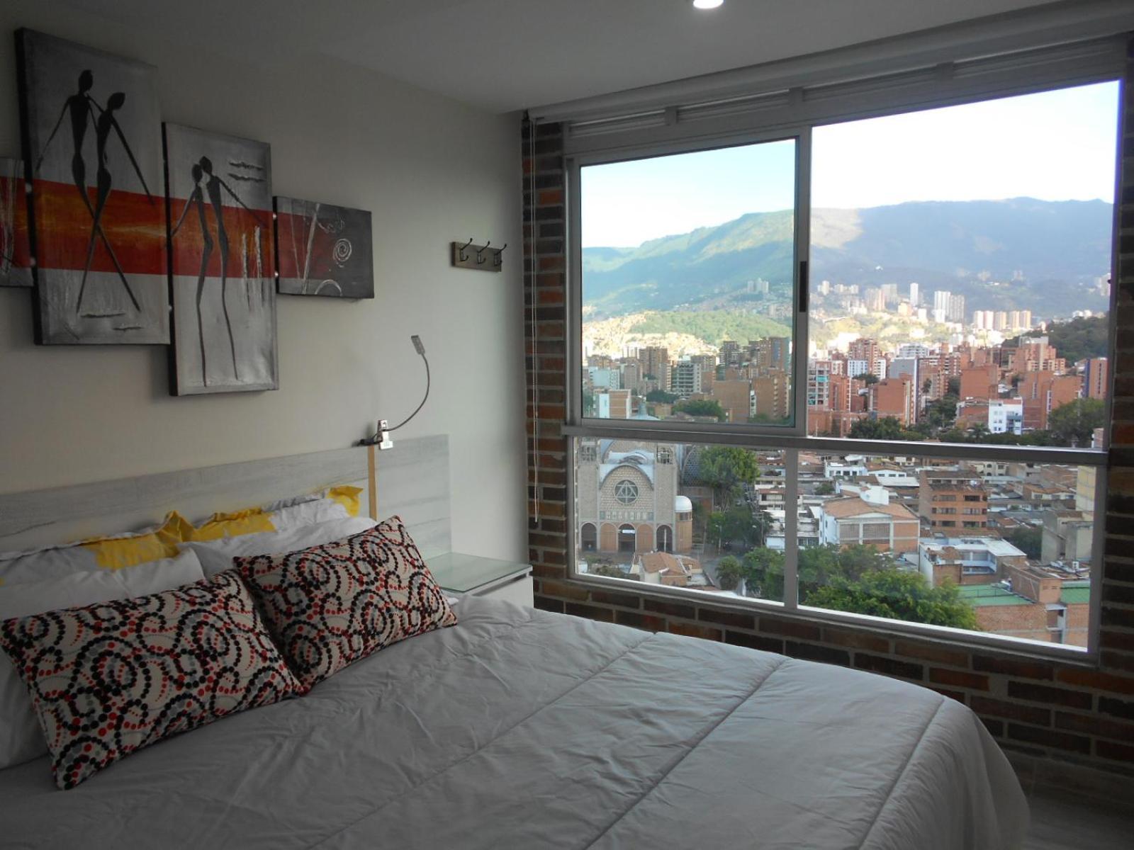 All Inclusive Suites 메딜린 외부 사진